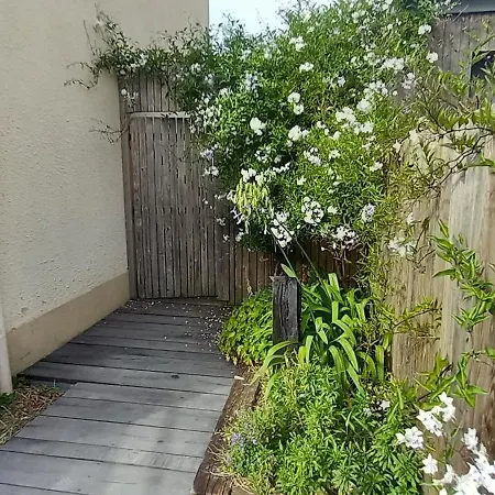 Chambre Avec Terrasse Chez Anne Rennes Exterior foto